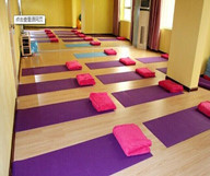 騰方室內(nèi)PVC運(yùn)動地板讓您在室內(nèi)的運(yùn)動如室外般暢快淋漓