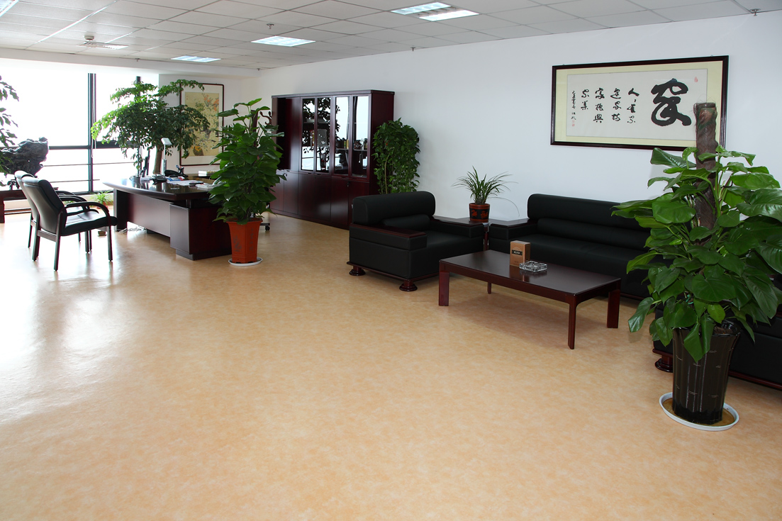 PVC地板是否真的無(wú)毒？【騰方PVC地板】